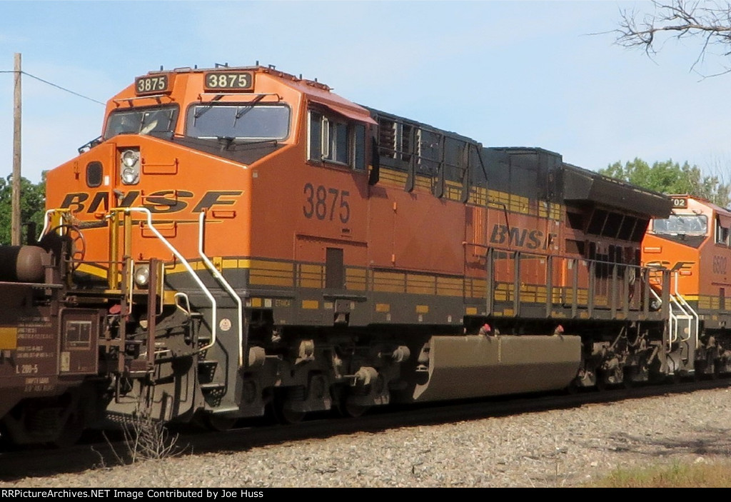 BNSF 3875